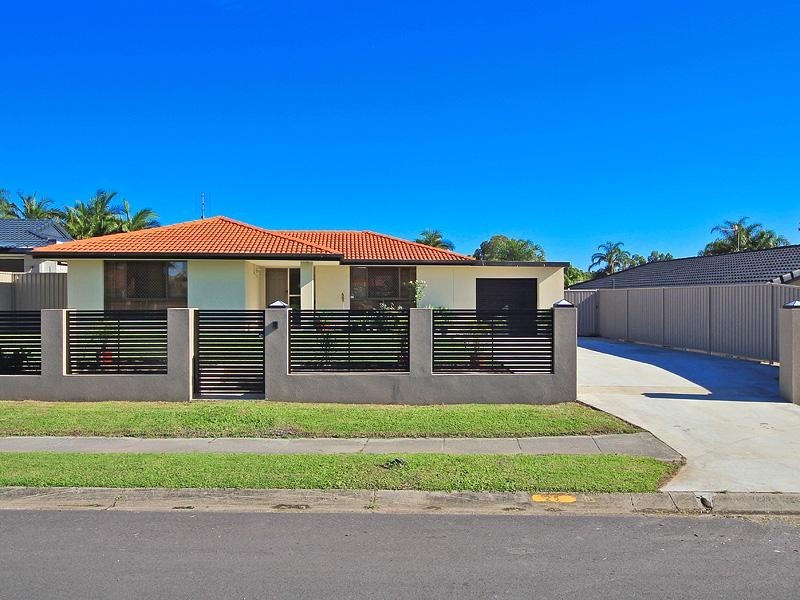 25 Hickey Way, Carrara QLD 4211