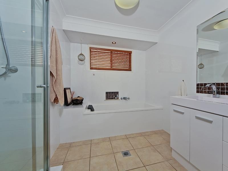 25 Hickey Way, Carrara QLD 4211