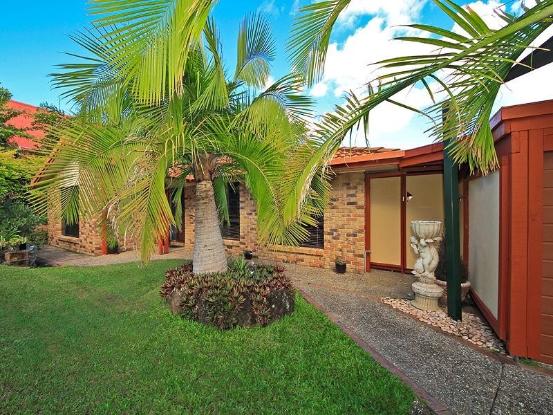 37 Woolmere Street, Carrara QLD 4211