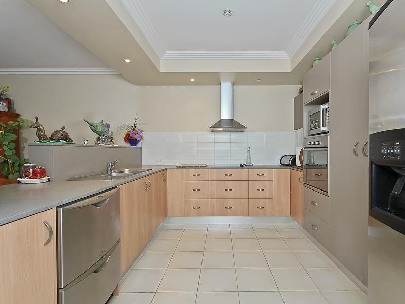 94a Olympus Drive, Robina QLD 4226