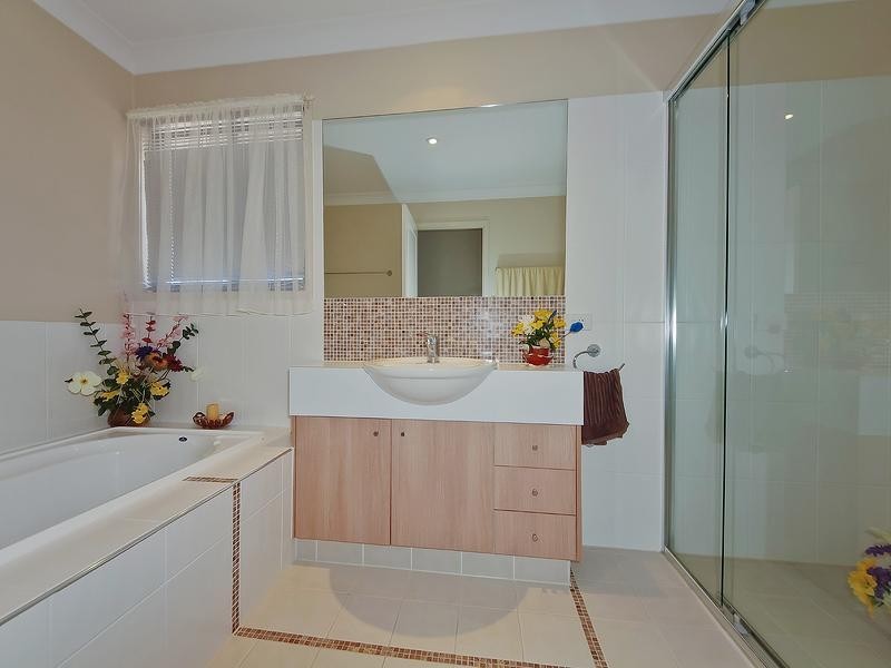 94a Olympus Drive, Robina QLD 4226