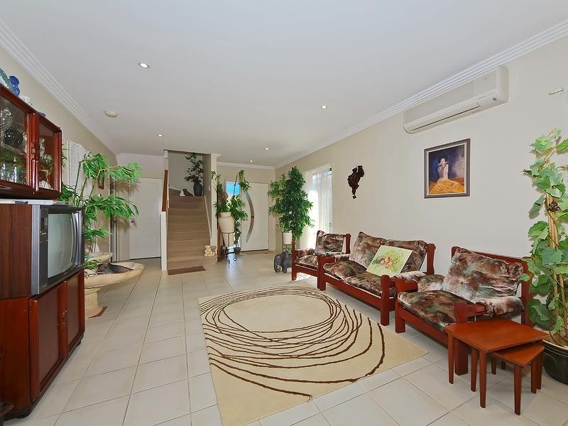 94a Olympus Drive, Robina QLD 4226