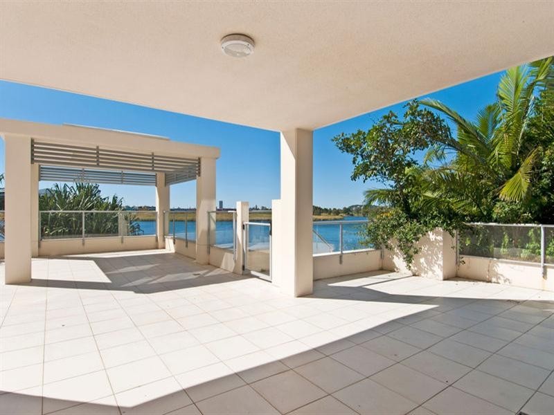 1/255 Varsity Parade, Varsity Lakes QLD 4227