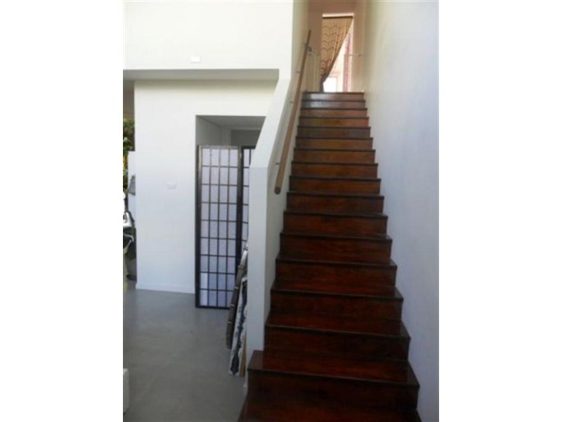 2 Watts Drive, Varsity Lakes QLD 4227