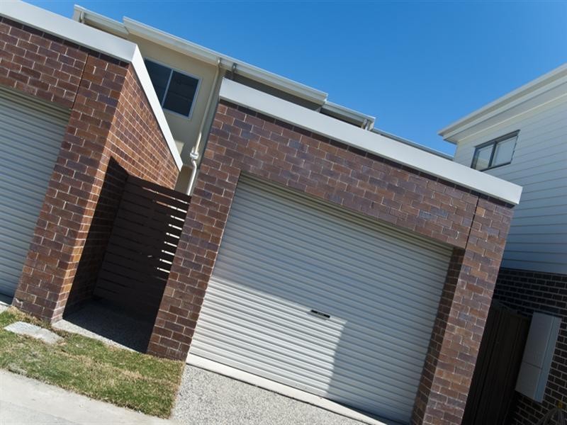 14 Jurien Crescent, Varsity Lakes QLD 4227