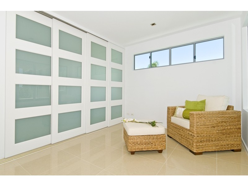 94 Pacific Parade, Bilinga QLD 4225