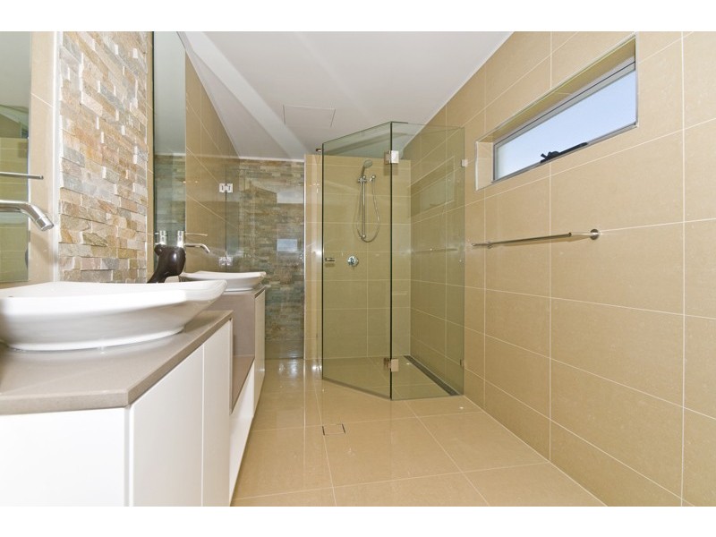 94 Pacific Parade, Bilinga QLD 4225