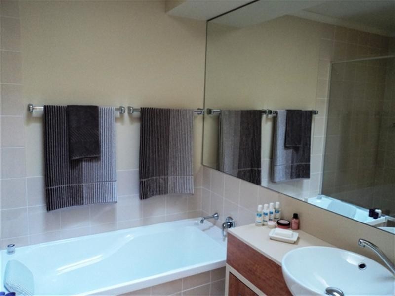 95/136 Palm Meadows Drive, Carrara QLD 4211