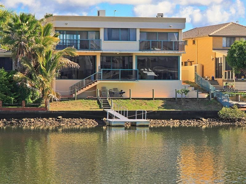 30 Witt Avenue, Carrara QLD 4211