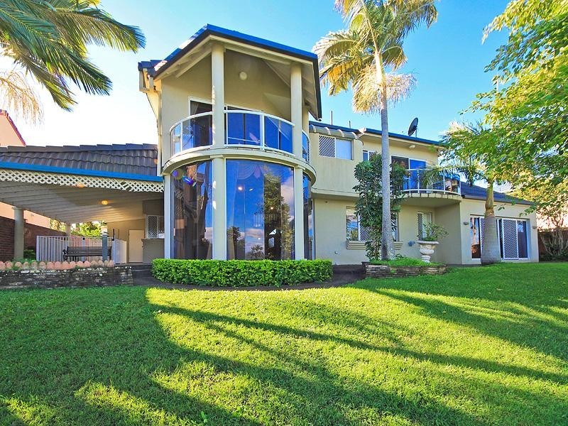 80 Cabana Boulevard, Benowa QLD 4217