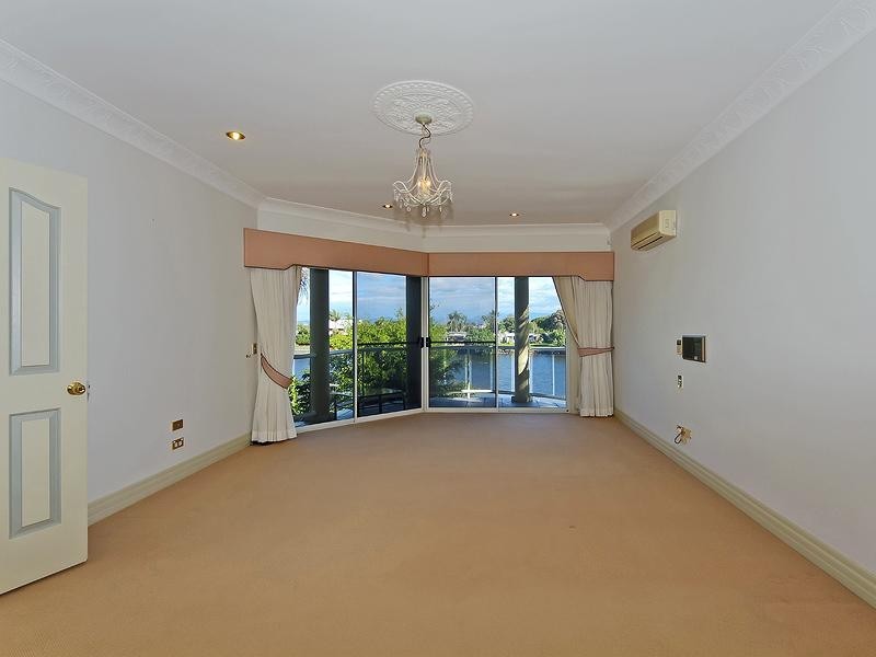 80 Cabana Boulevard, Benowa QLD 4217