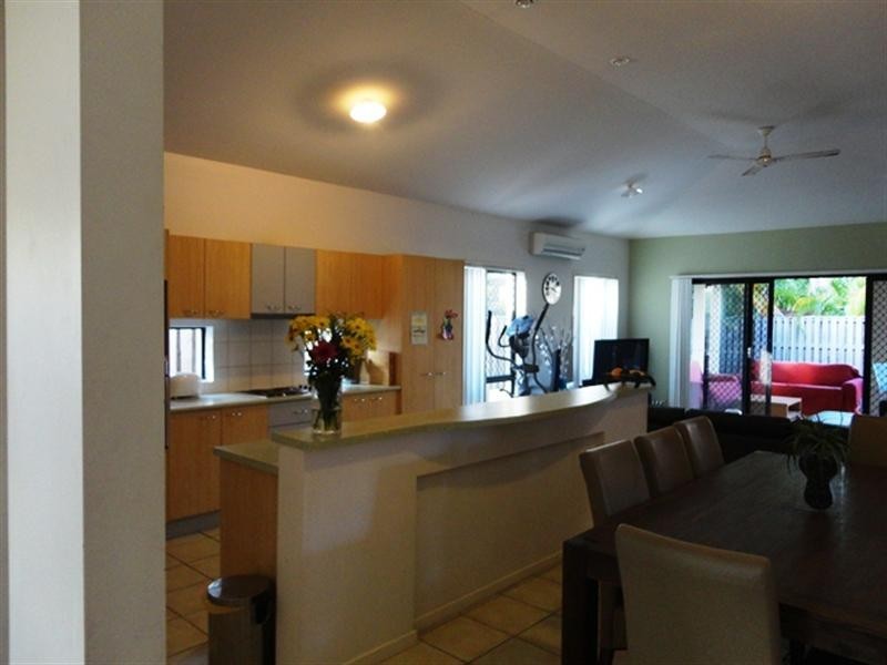 11 Windemere Crescent, Varsity Lakes QLD 4227