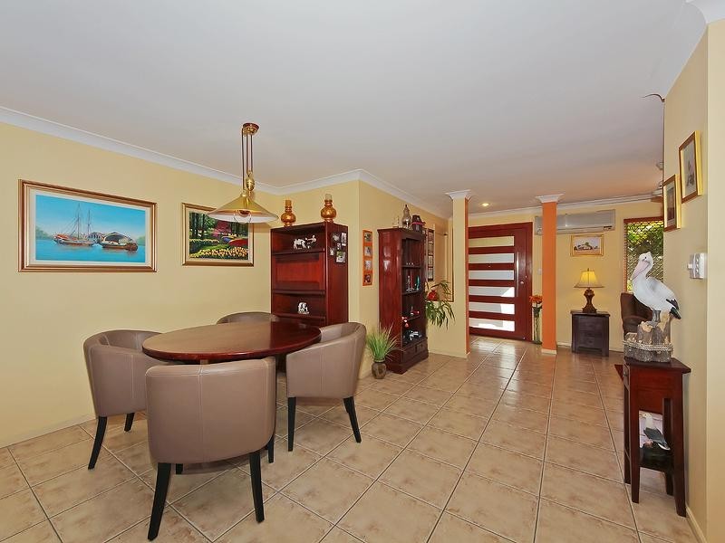 17 County Lane, Merrimac QLD 4226