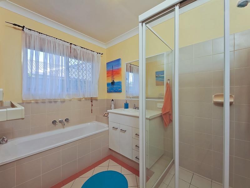 17 County Lane, Merrimac QLD 4226