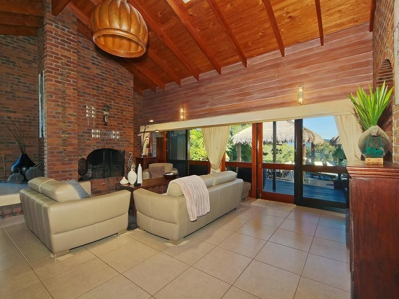 76 Wallaby Drive, Mudgeeraba QLD 4213