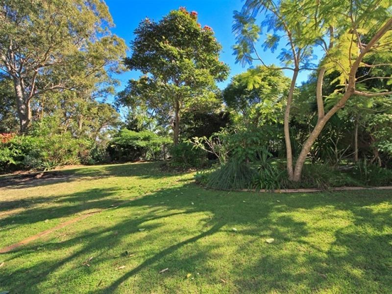 76 Wallaby Drive, Mudgeeraba QLD 4213