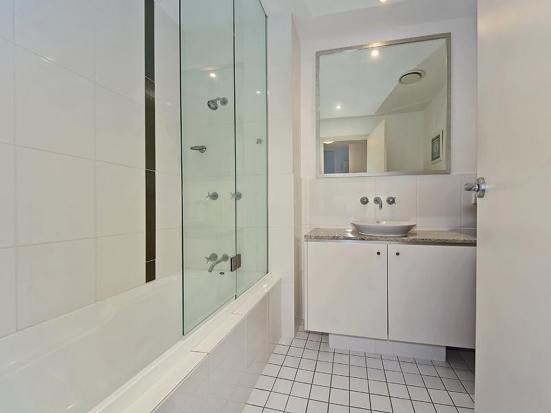 193/251 Varsity Parade, Varsity Lakes QLD 4227