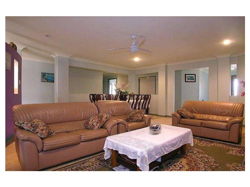 5 Pearwood Lane, Robina QLD 4226