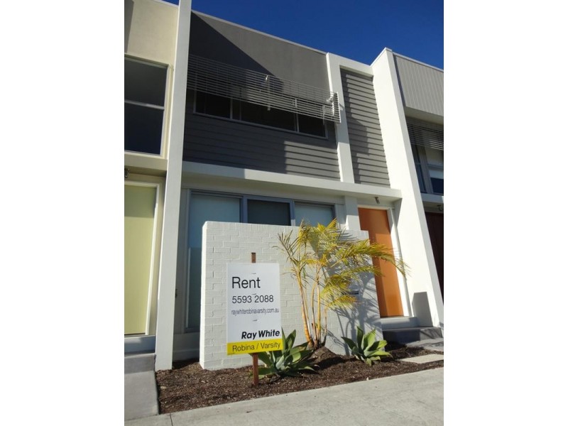 34 South Bay Drive, Varsity Lakes QLD 4227