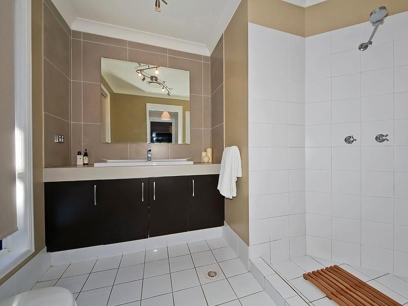 24 Outrigger Drive, Robina QLD 4226