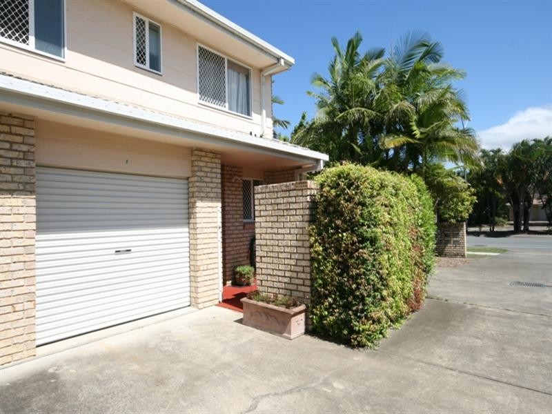 1/255 Christine Avenue, Varsity Lakes QLD 4227