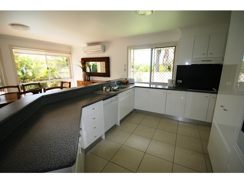 9 Laggan Court, Merrimac QLD 4226