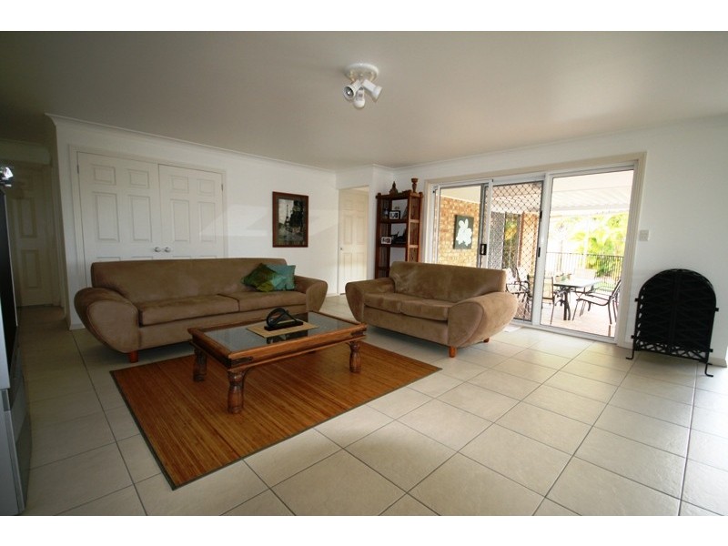 9 Laggan Court, Merrimac QLD 4226