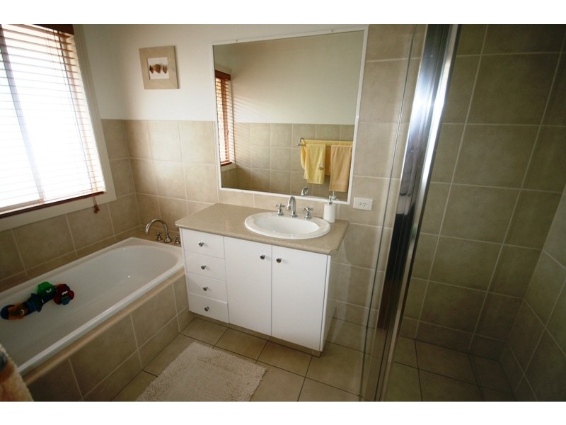 9 Laggan Court, Merrimac QLD 4226