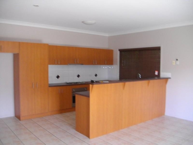 93 Bayswater Avenue, Varsity Lakes QLD 4227