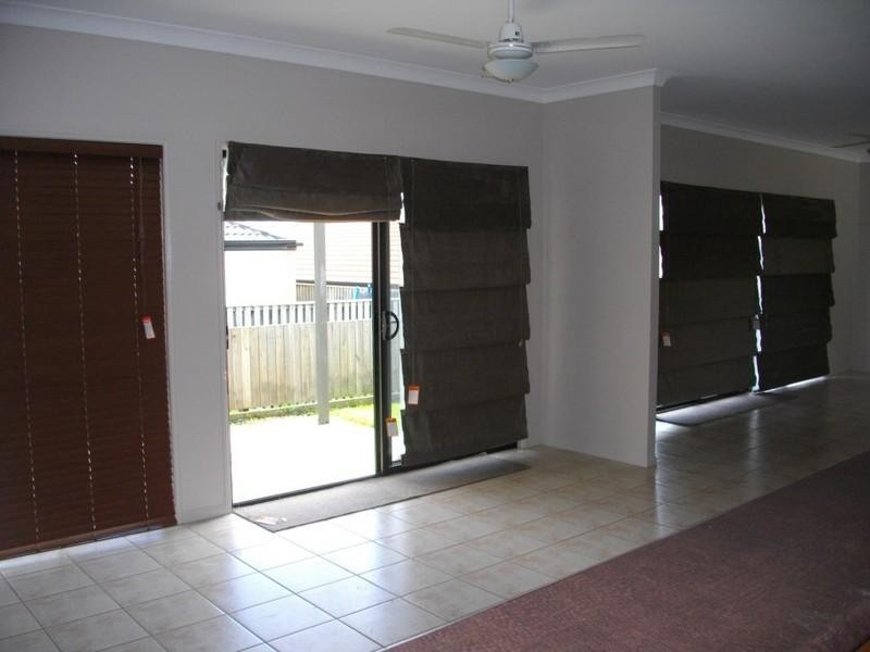 93 Bayswater Avenue, Varsity Lakes QLD 4227