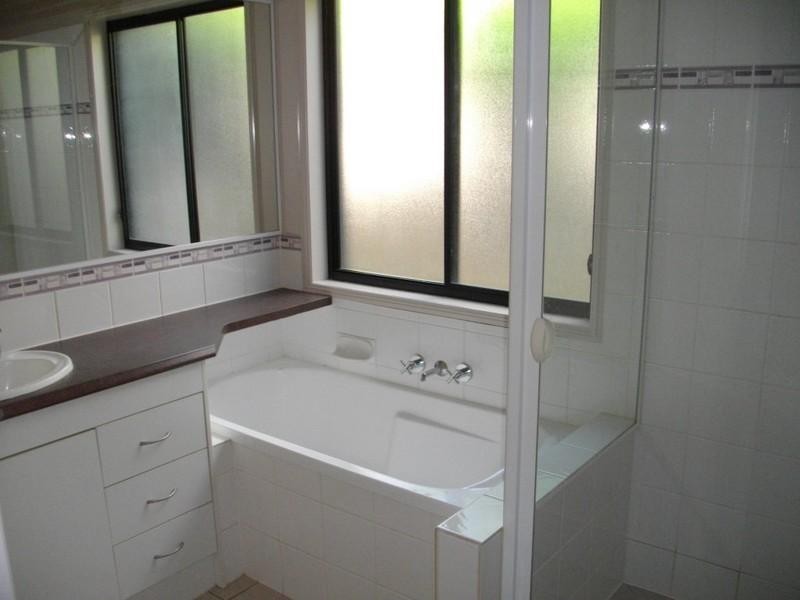 93 Bayswater Avenue, Varsity Lakes QLD 4227