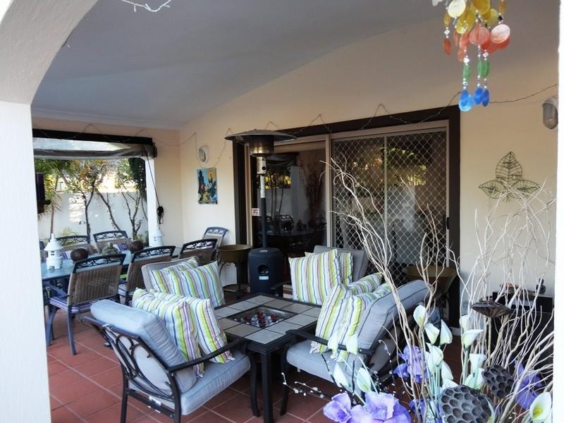 42 Beauty Point Drive, Robina QLD 4226