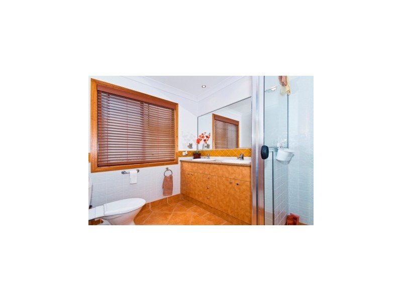 2/27 Beachcomber Court, Burleigh Waters QLD 4220
