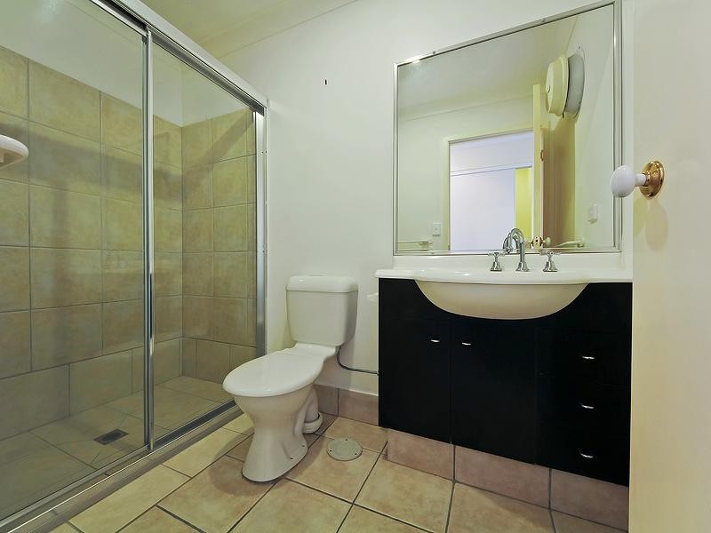 2/7 Sunset Boulevard, Surfers Paradise QLD 4217