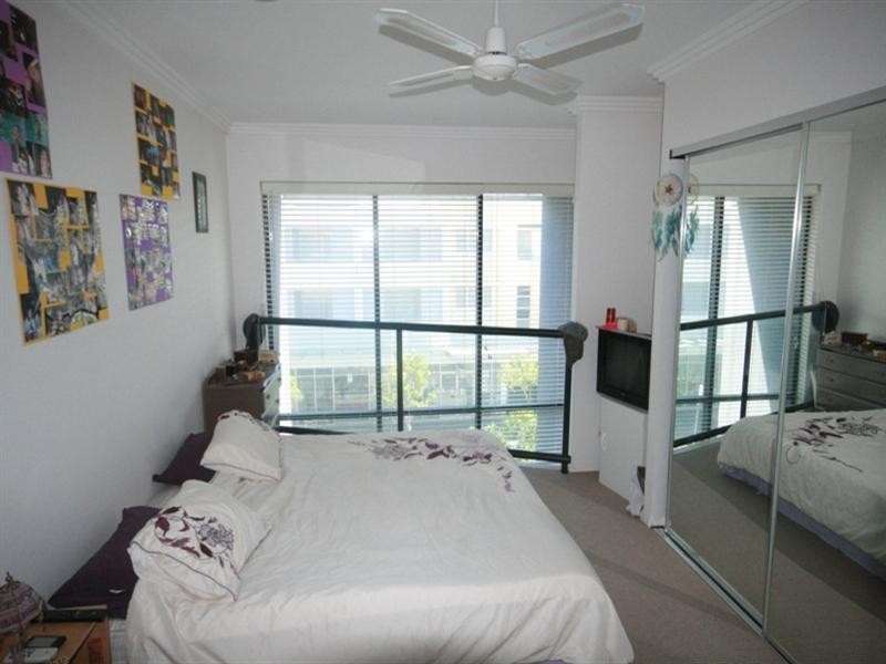 2/201 Varsity Parade, Varsity Lakes QLD 4227