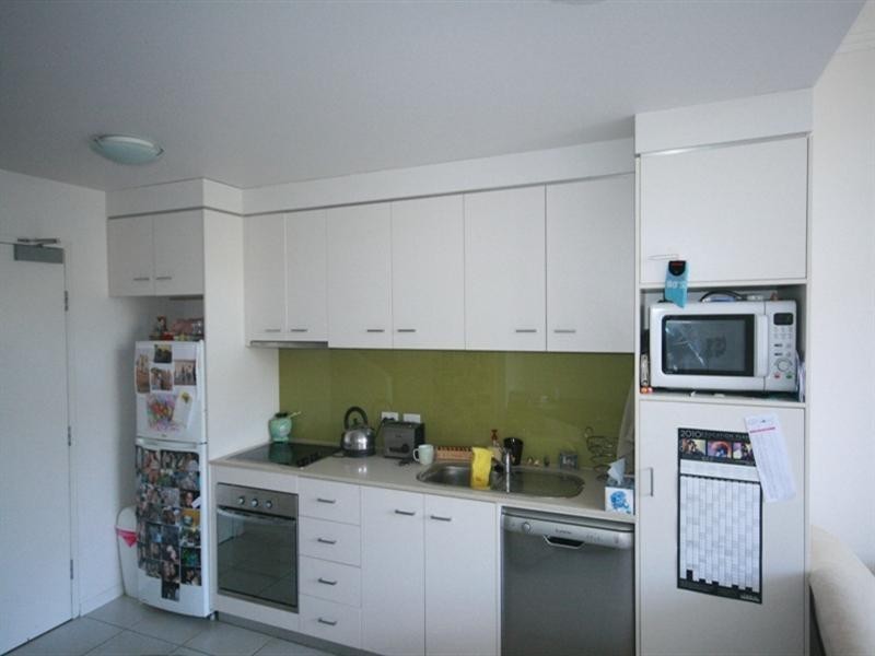 2/201 Varsity Parade, Varsity Lakes QLD 4227