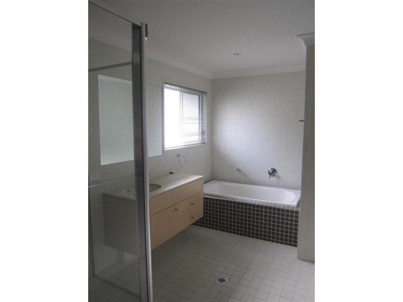 15 Royal Links Drive, Robina QLD 4226