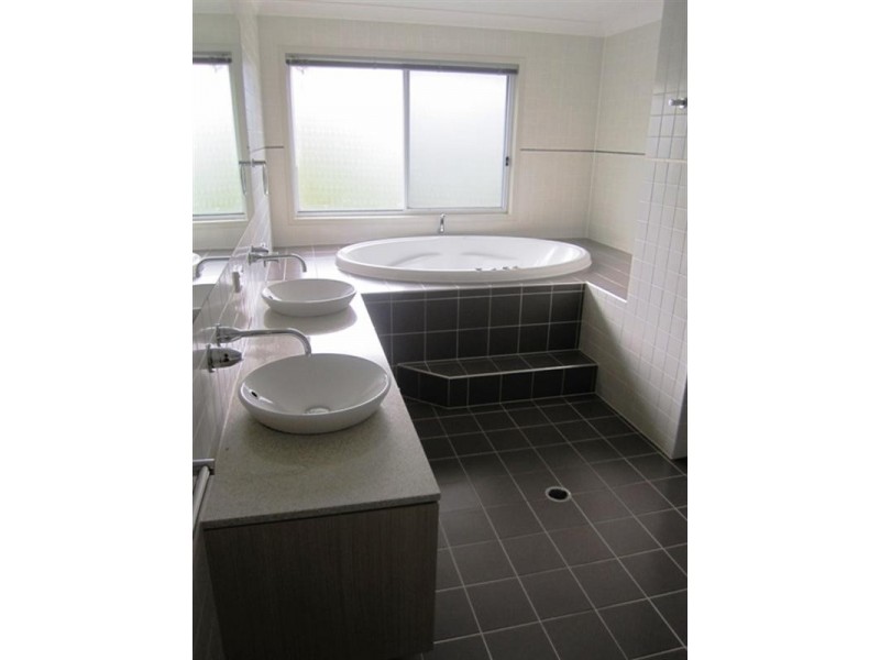 15 Royal Links Drive, Robina QLD 4226