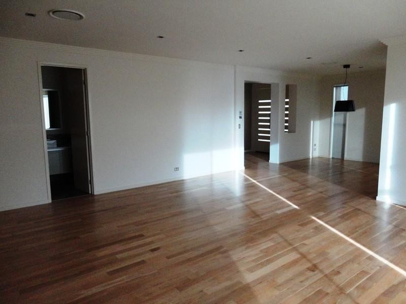 2/3 Mal Burke Street, Southport QLD 4215