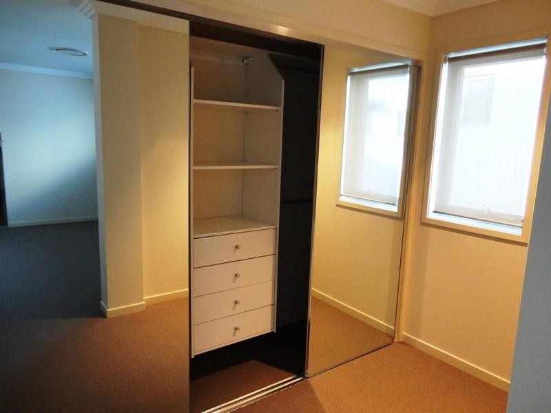 2/3 Mal Burke Street, Southport QLD 4215