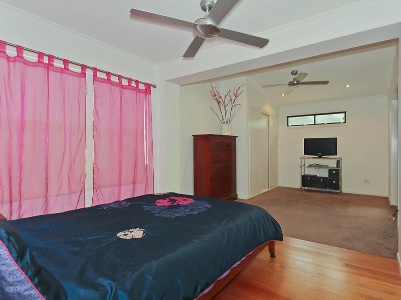 134 Alison Road, Carrara QLD 4211