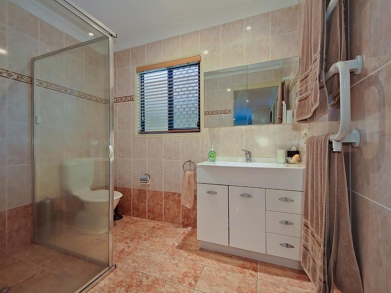 134 Alison Road, Carrara QLD 4211