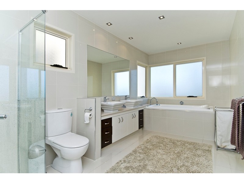 Varsity Lakes QLD 4227