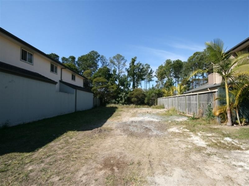 32 Royal Woods Drive, Robina QLD 4226