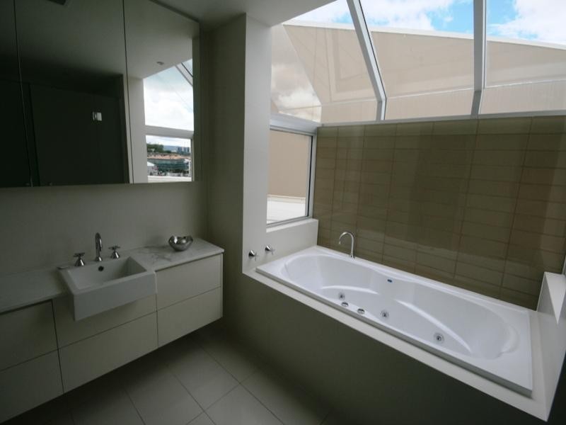 72/255 Varsity Parade, Varsity Lakes QLD 4227