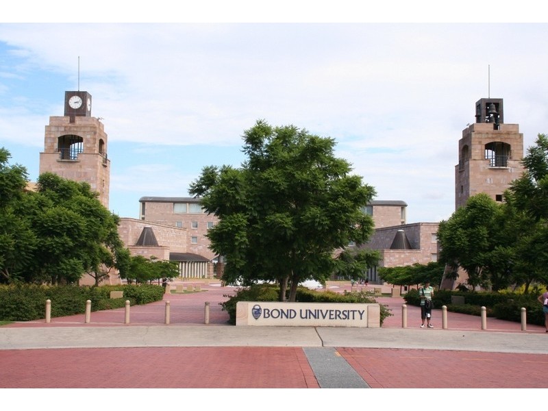 3 Palma Crescent, Varsity Lakes QLD 4227