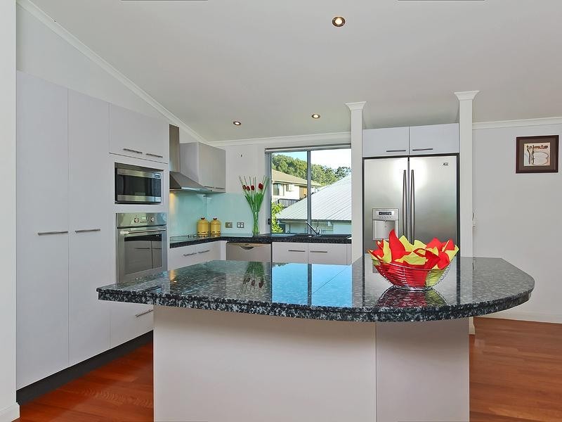 70 Clover Hill Drive, Mudgeeraba QLD 4213