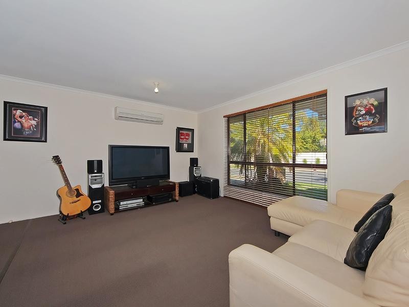 13 Marscay Avenue, Varsity Lakes QLD 4227