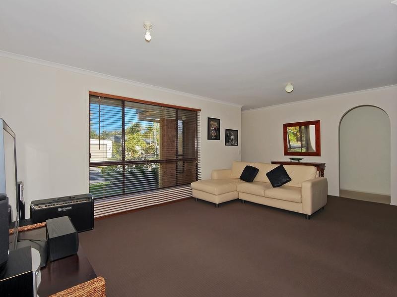 13 Marscay Avenue, Varsity Lakes QLD 4227