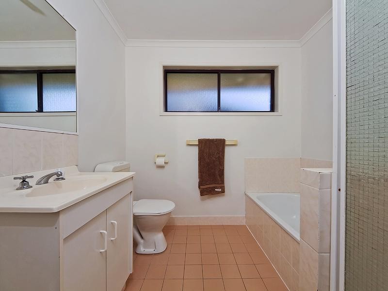 13 Marscay Avenue, Varsity Lakes QLD 4227